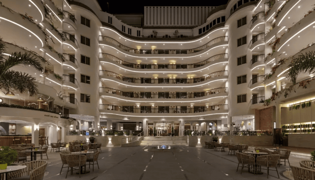 Royal experience hotels Luxor