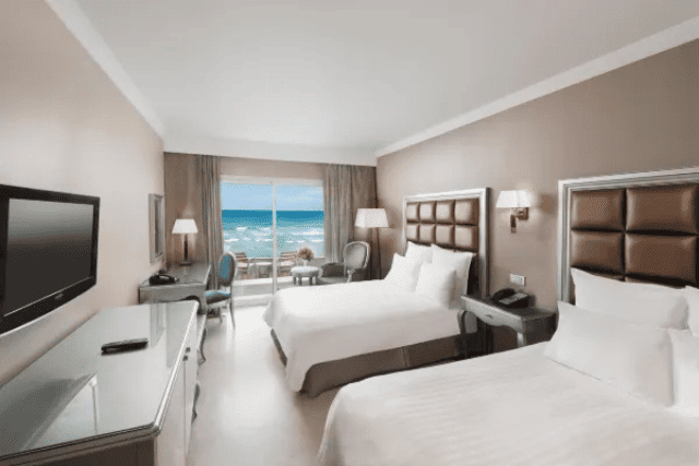 Hilton Alexandria Corniche 1