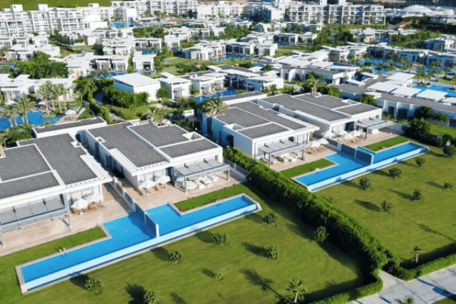 Rixos Premium Magawish Suites and Villas 1