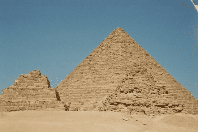 visit Cairo pyramids