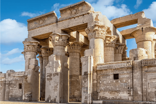 Discover the magnificent Kom Ombo Temple.