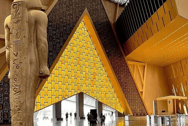 From Hurghada Small Group Full-Day Tour to Egyptian Grand Museum GEM & Giza Pyramids.