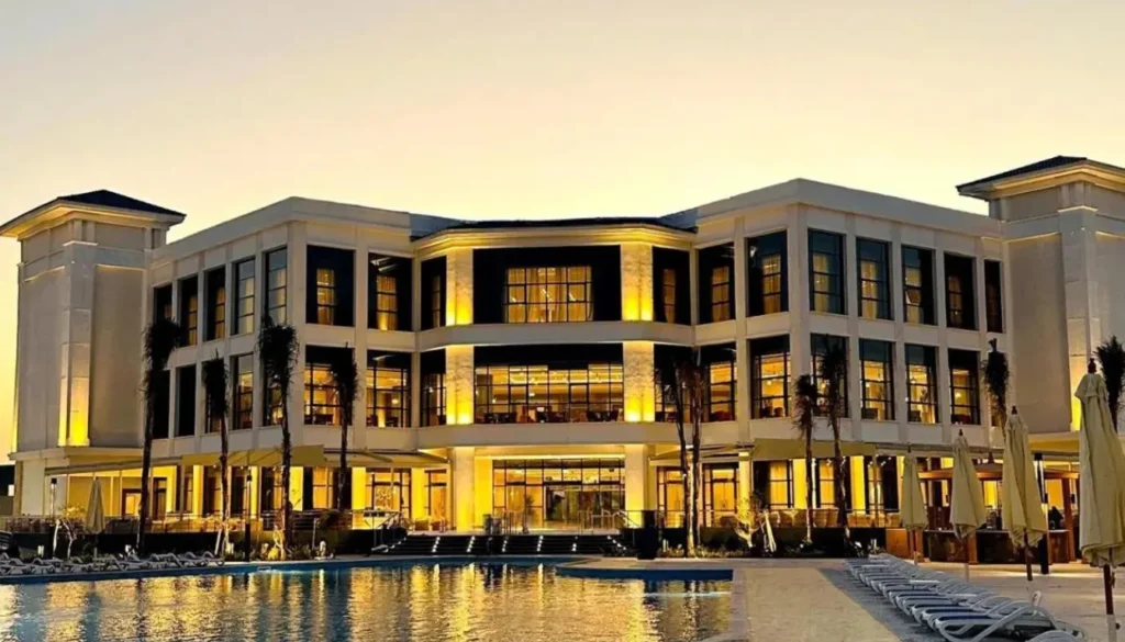 Azur One Eleven Hotel Review