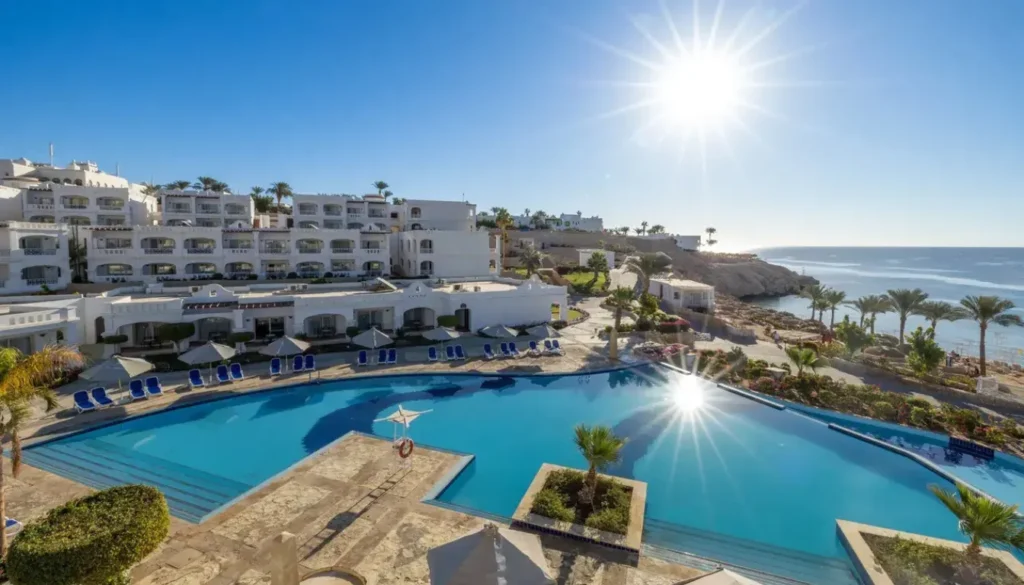 Continental Plaza Beach Resort by IHG