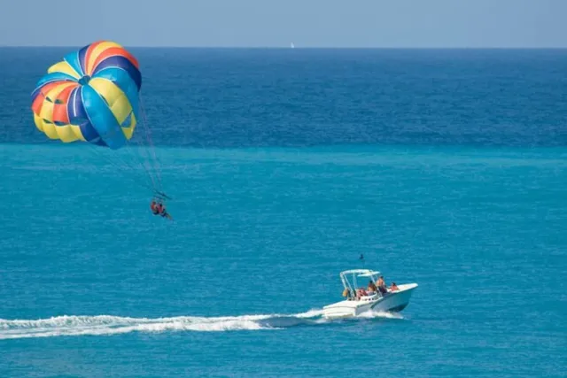 Parasailing Fly in the Red Sea Sky With Transfers - Hurghada