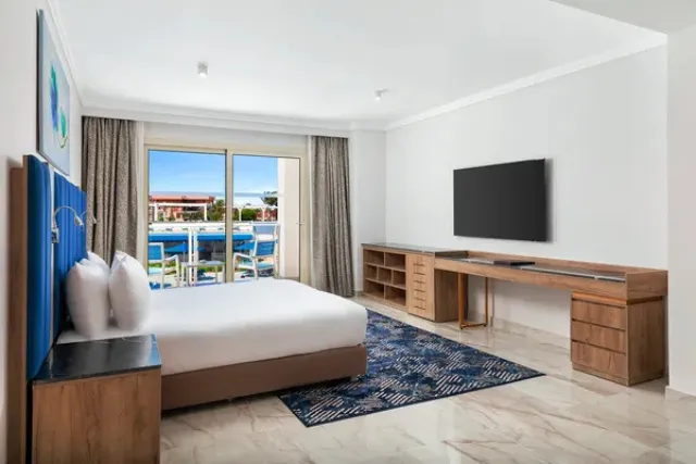 beachfront hotel Hurghada