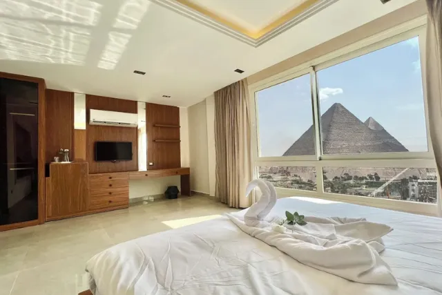 Alpha Pyramids Hotel