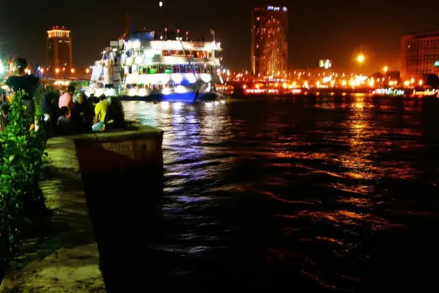 Cairo Dinner Cruise on the Nile River with Entertainment