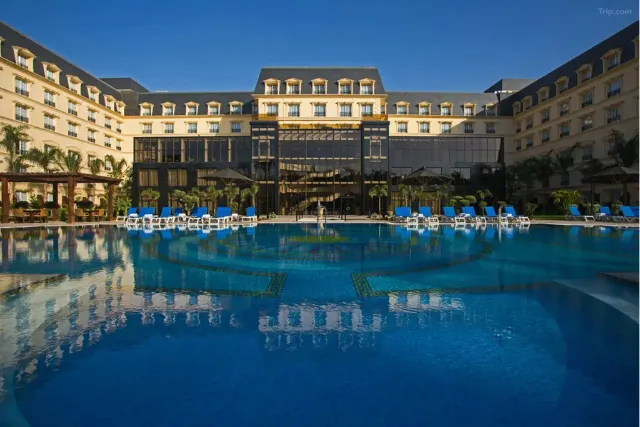 Renaissance Cairo Mirage City Hotel