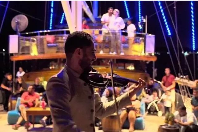 VIP Boat Party with Dinner & Show in Sharm El-Sheikh
